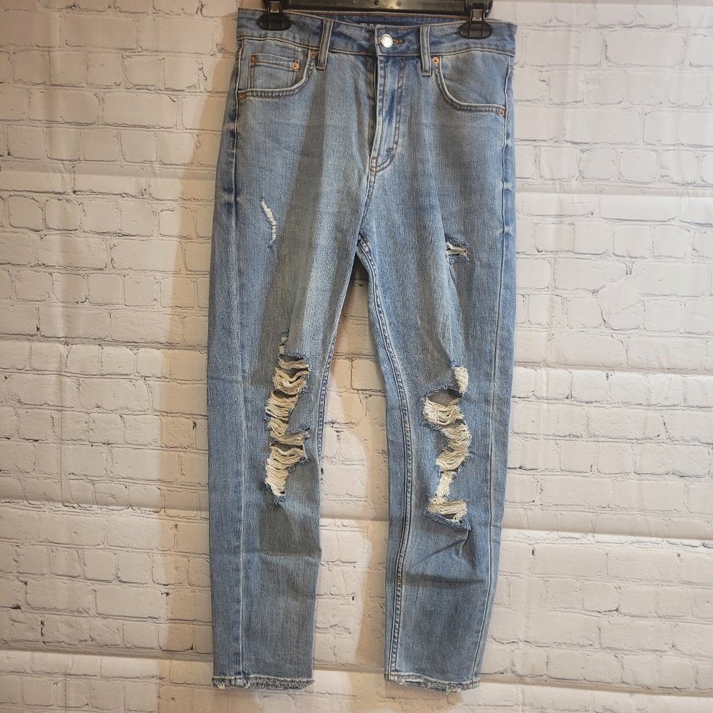 Wild Fable High Rise Mom Jean Light Washed - 2